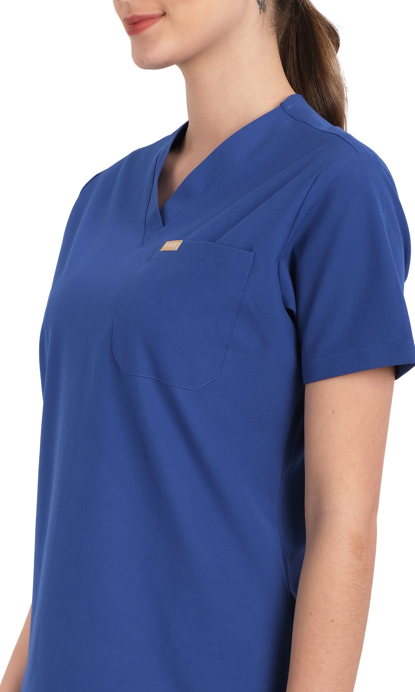 Akuri One-Pocket Scrub Top